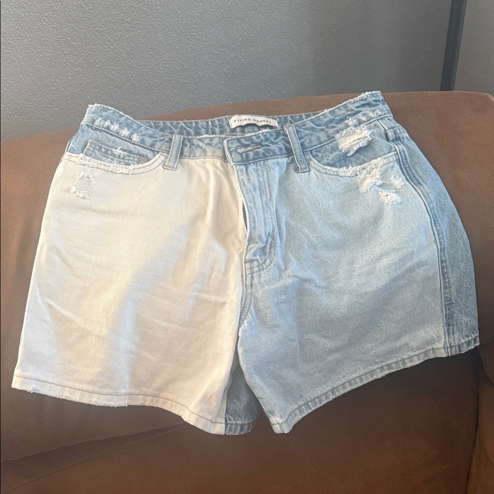 Three-Tone Distressed Denim Shorts- FLYING MONKEY 🐵